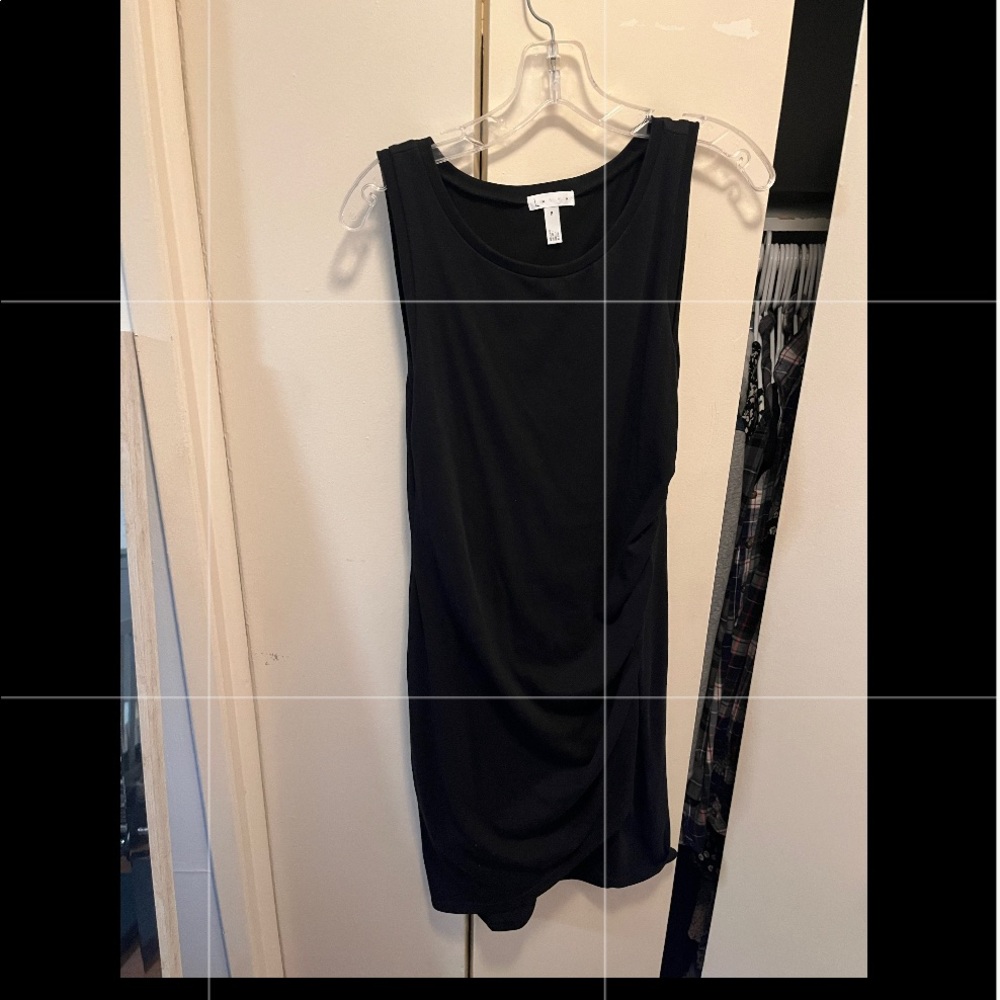 Black sleeveless  dress with side ruching